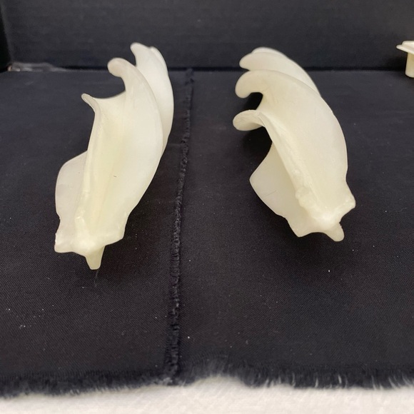 Spiral Taper Dinner Candles 12" Ivory Set of 2 Twisted Swirl New Open Box - Picture 3 of 4